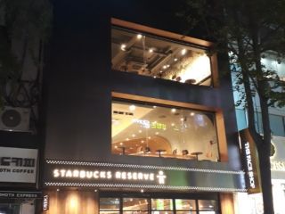 STARBUCKS COFFEE 梨大R店