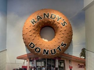 RANDY＇S DONUTS カロスキル店