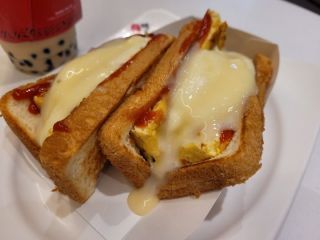 MOON TOAST 西部バスターミナル店