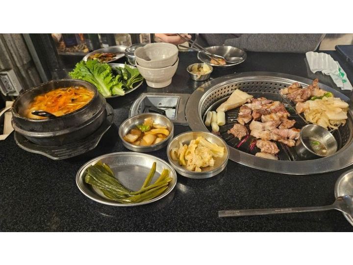 国際羊食｜弘大(ソウル)のグルメ・レストラン｜韓国旅行「コネスト」