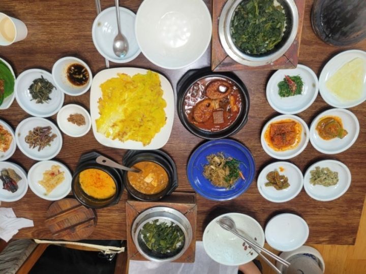 シオモニチョングッチャン