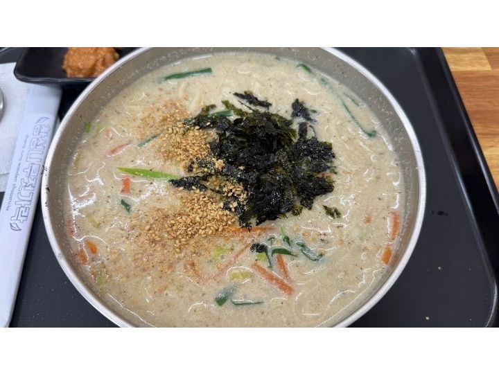 ジウォニネククス