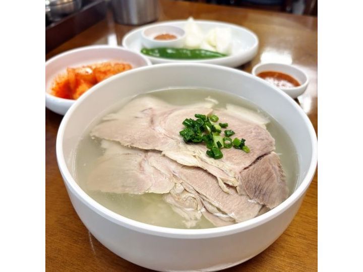 雲山クッパ 本店