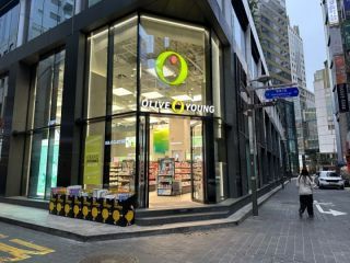OLIVE YOUNG 明洞タイムワーク店