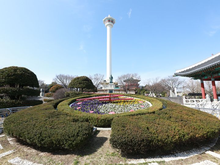 釜山ダイヤモンドタワー・龍頭山公園