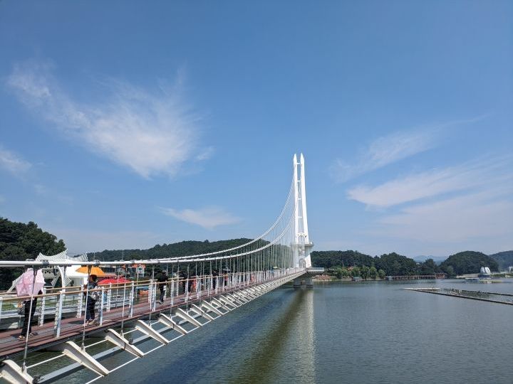 礼堂湖吊り橋